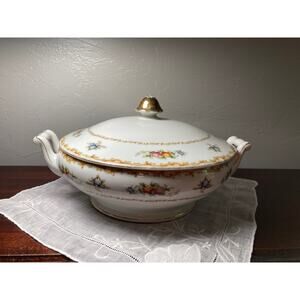 Gold China serving bowl with lid